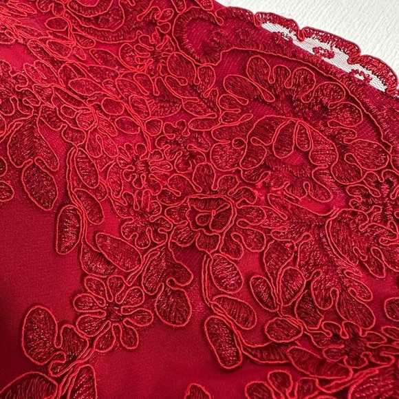 NWT JJs House Off-Shoulder Lace column formal gown burgundy size 12 - Picture 7 of 16